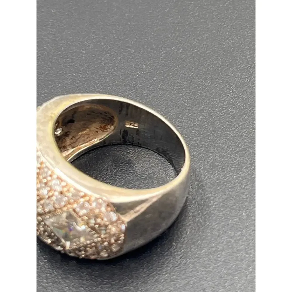DBJ Designer Ladies Sterling Silver Rhinestone Cocktail Jewelry Ring‎ Size 8.25